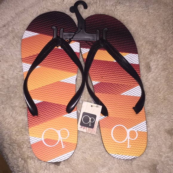 beachwear flip flops
